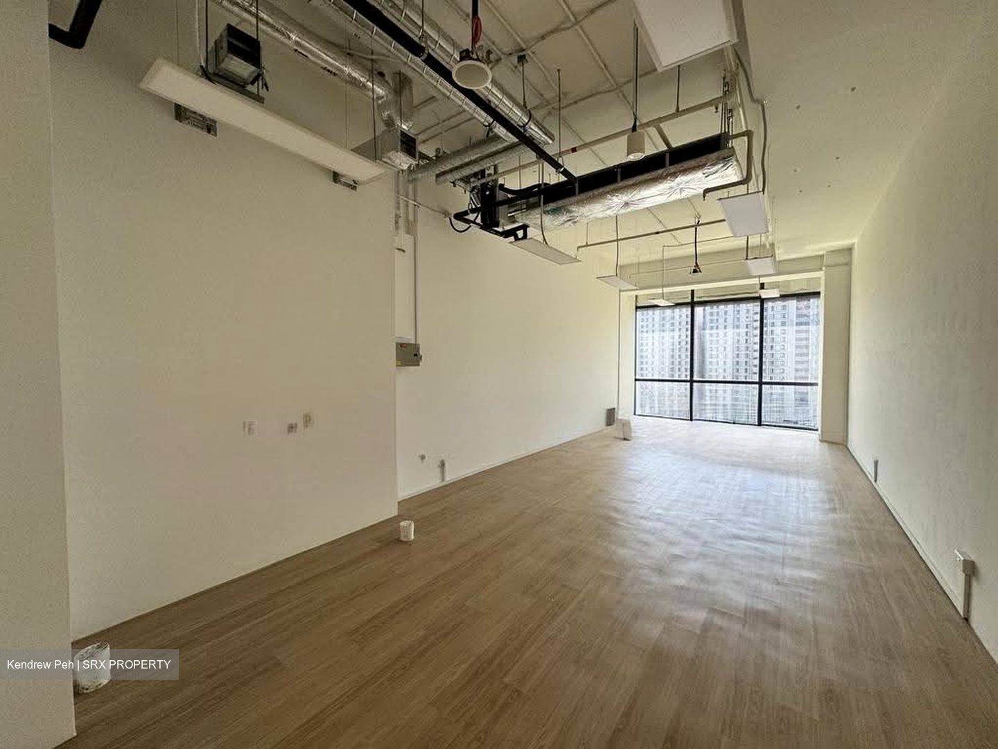 Woods Square (D25), Office #611757531
